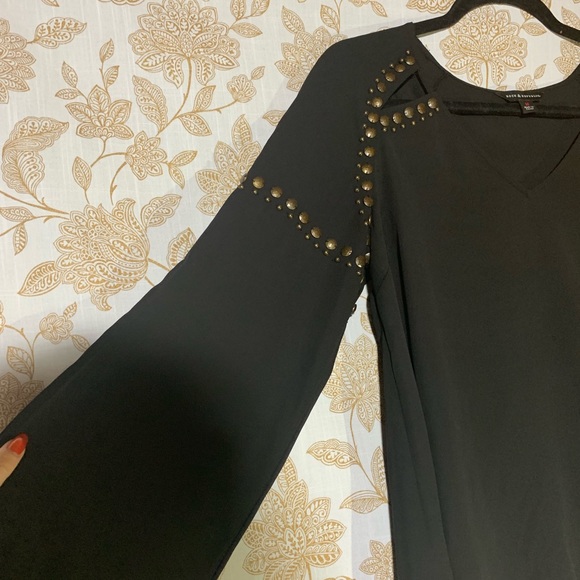 Rock & Republic Mesh Blouse - Picture 3 of 8